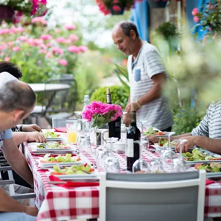 Bed & Breakfast D'hotes Larroquiniere Port-Sainte-Marie